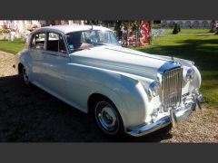 Louer une BENTLEY S1 de 1955 (Photo 0)