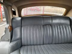 Louer une BENTLEY S1 de de 1957 (Photo 4)