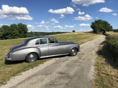 Louer une BENTLEY S3 de de 1964 (Photo 2)