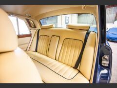 Louer une BENTLEY T2 400 CV de de 1980 (Photo 3)