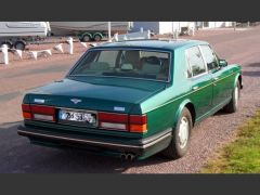 Louer une BENTLEY Turbo R 320CV de de 1991 (Photo 2)