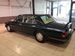 Louer une BENTLEY Turbo RL 385CV de de 1993 (Photo 2)