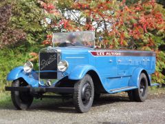 Louer une BERLIET Bus de 1932 (Photo 0)