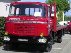 Louer une BERLIET GAK 65 Plateau de de 1966 (Photo 1)