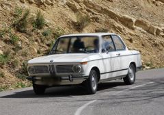 Louer une BMW 1602 de de 1972 (Photo 2)