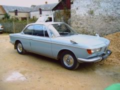 Louer une BMW 2000 CS de de 1967 (Photo 1)