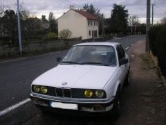 Louer une BMW 316 de 1985 (Photo 0)
