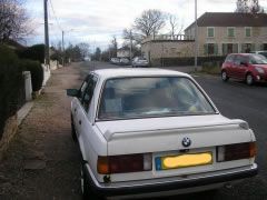 Louer une BMW 316 de de 1985 (Photo 2)