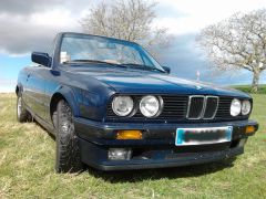 Louer une BMW 318 IE 30 de de 1992 (Photo 2)