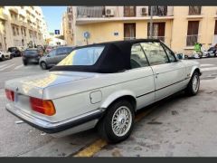 Louer une BMW 320 I de de 1990 (Photo 4)