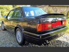 Louer une BMW 320 IS de de 1990 (Photo 2)