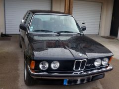 BMW 320 (Photo 1)