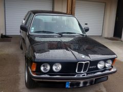 Louer une BMW 320 de 1980 (Photo 1)