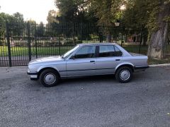 Louer une BMW 320i de de 1986 (Photo 4)
