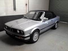 Louer une BMW 325 Cabriolet de de 1990 (Photo 2)