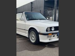 Louer une BMW 325i Mtech de de 1989 (Photo 1)