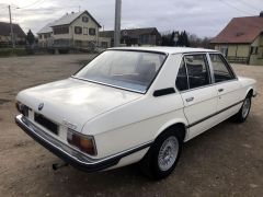 Louer une BMW 520-4 de de 1977 (Photo 4)