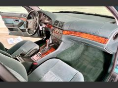 Louer une BMW 540i E39 de de 1997 (Photo 4)