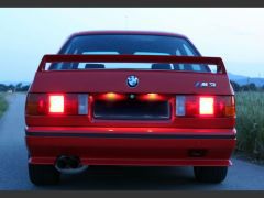 Louer une BMW M3 E30 de de 1987 (Photo 3)