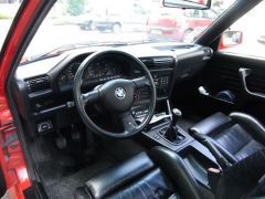 Louer une BMW M3 E30 de de 1987 (Photo 5)