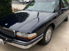 Louer une BUICK Park Avenue de de 1995 (Photo 2)