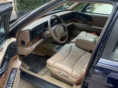 Louer une BUICK Park Avenue de de 1995 (Photo 5)