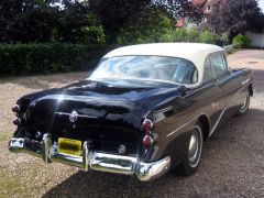 Louer une BUICK Roadmaster de de 1954 (Photo 2)