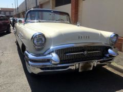 Louer une BUICK Roadmaster de de 1955 (Photo 2)