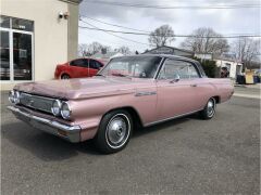 Louer une BUICK Skylark 185 CV de 1963 (Photo 2)