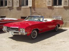 Louer une BUICK Skylark de de 1971 (Photo 1)