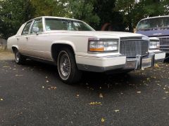 Louer une CADILLAC Brougham de de 1992 (Photo 2)