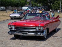 Louer une CADILLAC Cabriolet de Ville de de 1959 (Photo 2)