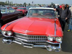 Louer une CADILLAC Cabriolet de Ville de de 1959 (Photo 3)