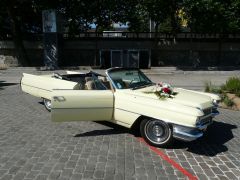 Louer une CADILLAC Cabriolet de Ville de de 1964 (Photo 2)