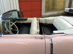 Louer une CADILLAC Cabriolet de de 1956 (Photo 3)