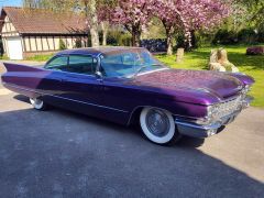 Louer une CADILLAC Coupé Deville de de 1960 (Photo 3)