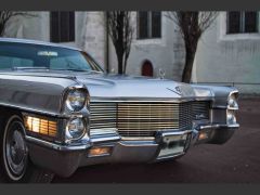 Louer une CADILLAC Deville 375CV de de 1965 (Photo 3)