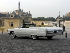 CADILLAC DeVille (Photo 3)