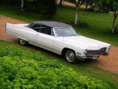 Louer une CADILLAC DeVille de de 1967 (Photo 4)