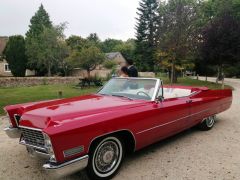 Louer une CADILLAC Deville de de 1967 (Photo 1)