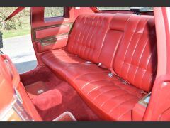 Louer une CADILLAC Deville de de 1977 (Photo 3)
