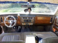 Louer une CADILLAC Deville de de 1981 (Photo 4)