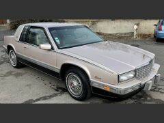 Louer une CADILLAC Eldorado Biarritz de 1988 (Photo 1)