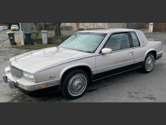 Louer une CADILLAC Eldorado Biarritz de de 1988 (Photo 2)