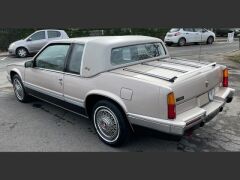 Louer une CADILLAC Eldorado Biarritz de de 1988 (Photo 4)