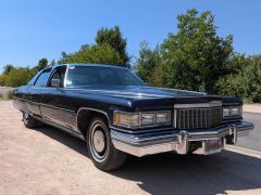 Louer une CADILLAC Fleetwood  de de 1976 (Photo 2)