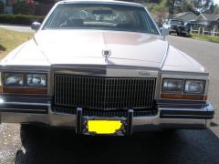 Louer une CADILLAC Fleetwood de de 1980 (Photo 3)