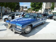 Louer une CADILLAC Sedan Deville de de 1973 (Photo 1)