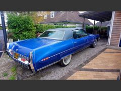 Louer une CADILLAC Sedan Deville de de 1973 (Photo 2)