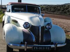 Louer une CADILLAC Sedan serie 61 Fisher de de 1939 (Photo 2)